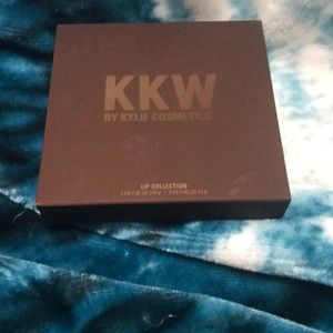 Authentic w by Kylie cosmetics